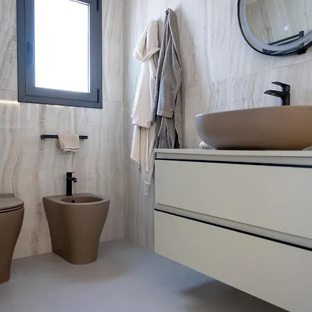 Prázdninový dům House & Villas- Kyme' *